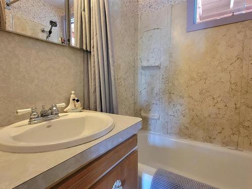 8137 Highway 1, Meteghan, NS 