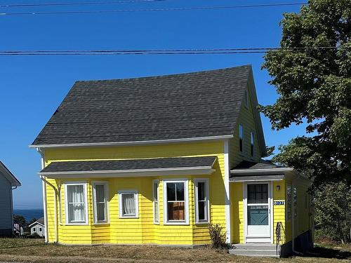8137 Highway 1, Meteghan, NS 