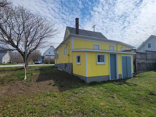 8137 Highway 1, Meteghan, NS 