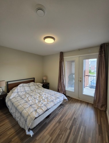 Bedroom - 4-5645 Boul. Chevrier, Brossard, QC - Indoor Photo Showing Bedroom