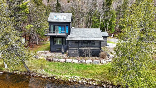Façade - 8 Ch. Parker, Harrington, QC - Outdoor