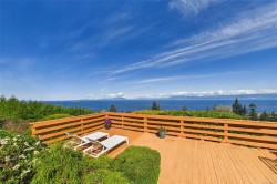 5246 Lost Lake Rd Nanaimo, BC V9T 5E5