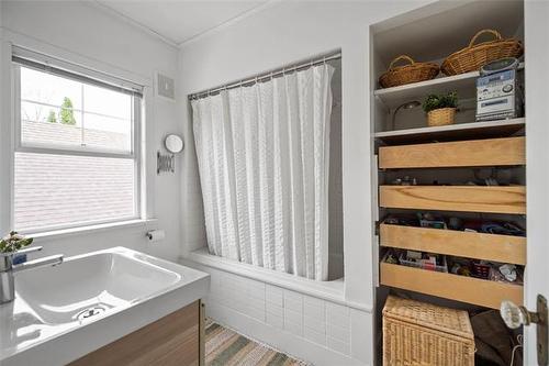 449 Waterloo St, Winnipeg, MB 