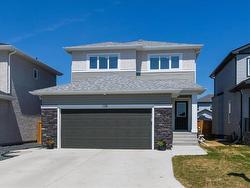 128 McCrindle BAY  Winnipeg, MB R3R 3Z6