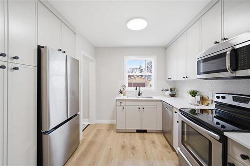 91 Martin Ave, Winnipeg, MB 