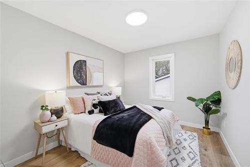 91 Martin Ave, Winnipeg, MB 