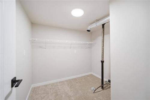 91 Martin Ave, Winnipeg, MB 