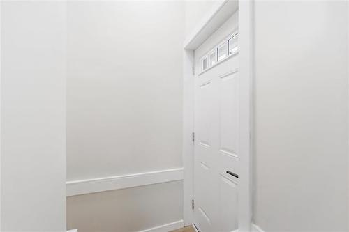 91 Martin Ave, Winnipeg, MB 