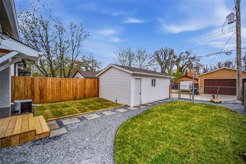 91 Martin Ave, Winnipeg, MB 