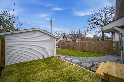 91 Martin Ave, Winnipeg, MB 
