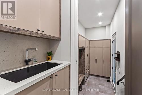 1134 Welwyn Drive, Mississauga, ON - Indoor
