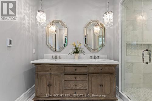 1134 Welwyn Drive, Mississauga, ON - Indoor Photo Showing Bathroom