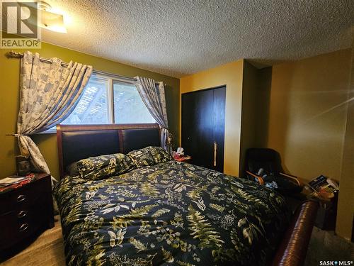 1204 North Railway Street E, Swift Current, SK - Indoor Photo Showing Bedroom