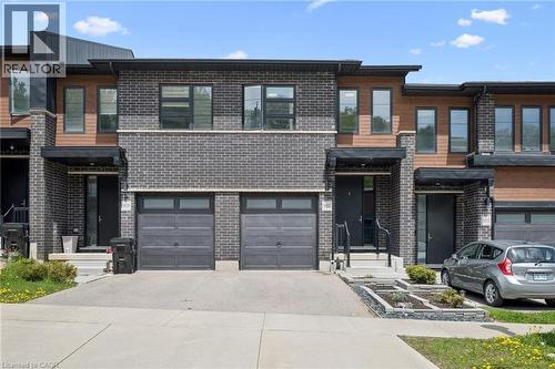 907 ROBERT FERRIE Drive  Kitchener, ON N2R 0P2