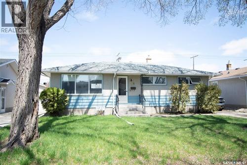 14 Woodward AVENUE  Regina, SK S4R 3H1