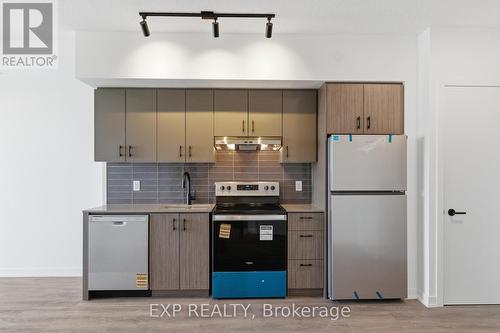 426 - 4878 Powers Common, Burlington, ON - Indoor Photo Showing Kitchen