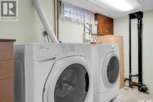 606 Wardlow Road, Saskatoon, SK - Indoor Photo Showing Laundry Room