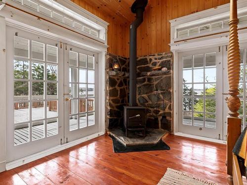 Maple Island, Plymouth, NS - Indoor Photo Showing Other Room