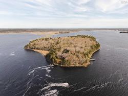 Maple Island  Plymouth, NS B0W 1B0