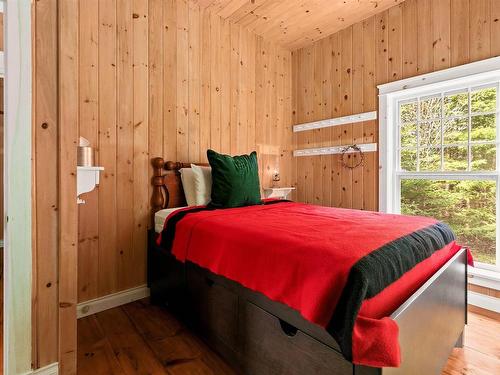 Maple Island, Plymouth, NS - Indoor Photo Showing Bedroom