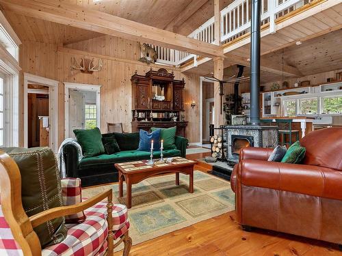 Maple Island, Plymouth, NS - Indoor Photo Showing Living Room