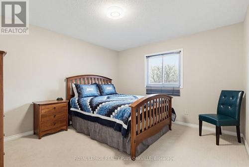 Bedroom 4 - 67 Honeysuckle Crescent, Hamilton, ON - Indoor Photo Showing Bedroom