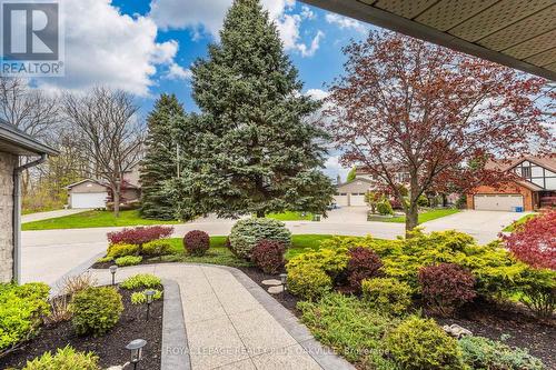 67 Honeysuckle Crescent, Hamilton, ON - Outdoor