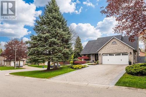 67 Honeysuckle Crescent, Hamilton, ON - Outdoor