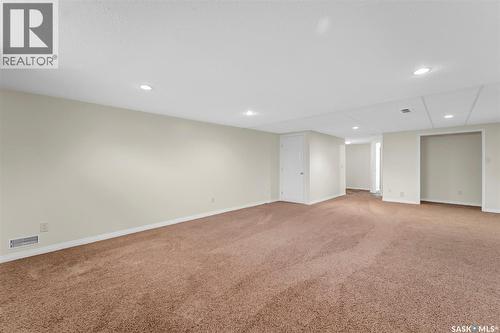 735 Fairbrother Avenue, Saskatoon, SK - Indoor
