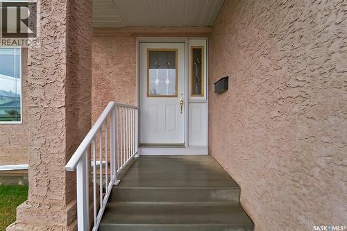 735 Fairbrother Avenue, Saskatoon, SK - Outdoor With Exterior