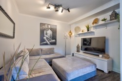 Salon - 
