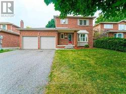 296 GLEN HILL DRIVE Whitby, ON L1N 7J8