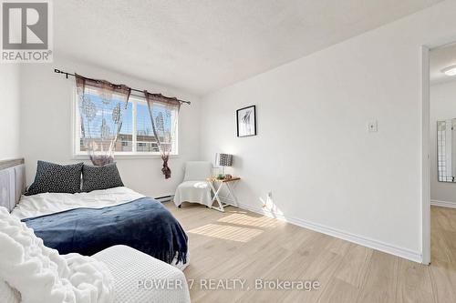 146 - 311 Milestone Crescent, Aurora, ON - Indoor