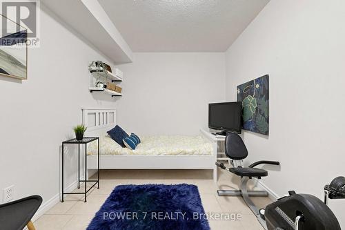 146 - 311 Milestone Crescent, Aurora, ON - Indoor Photo Showing Gym Room