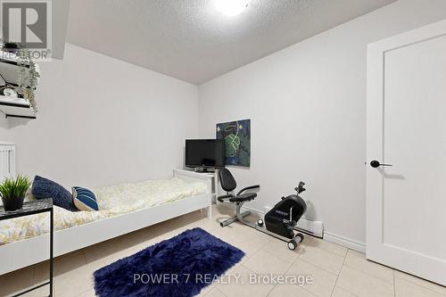 146 - 311 Milestone Crescent, Aurora, ON - Indoor