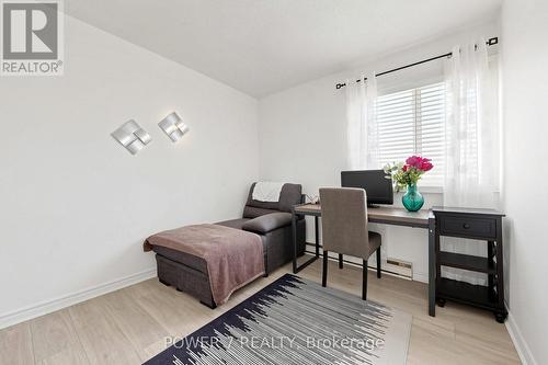146 - 311 Milestone Crescent, Aurora, ON - Indoor