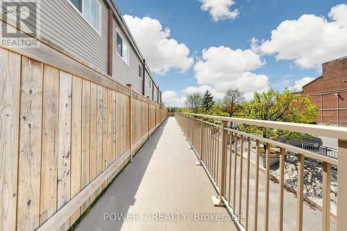 146 - 311 Milestone Crescent, Aurora, ON - Outdoor With Exterior