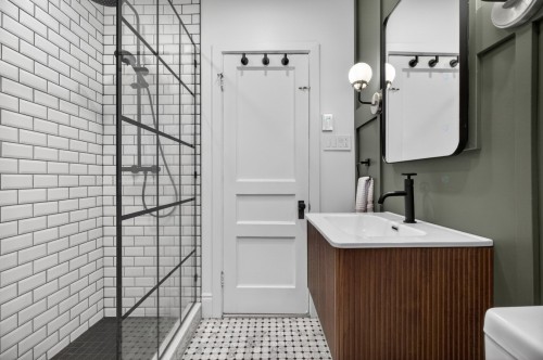 Bathroom - 345  - 343 Av. Westminster N., Montréal-Ouest, QC - Indoor Photo Showing Bathroom