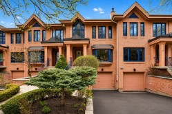 306 Ch. du Club-Marin Montréal (Verdun/Île-Des-Soeurs), QC H3E 1V5