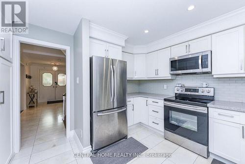 4 Robaldon Road, Toronto, ON - Indoor Photo Showing Kitchen