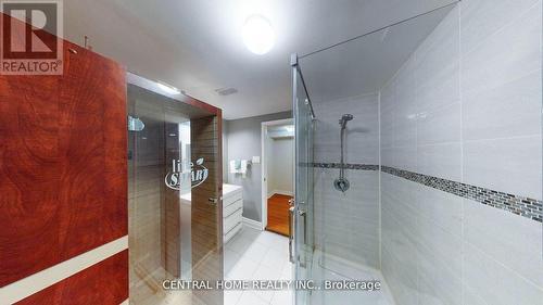 4 Robaldon Road, Toronto, ON - Indoor Photo Showing Bathroom