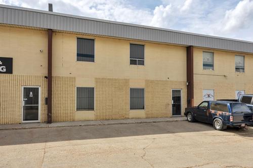 4648 82 Ave Nw, Edmonton, AB 