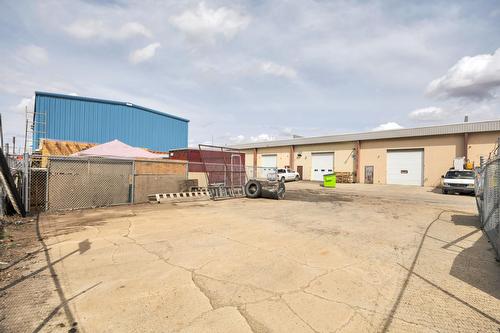 4648 82 Ave Nw, Edmonton, AB 