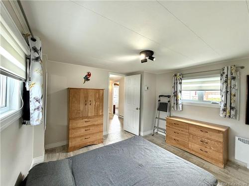 43 Le Paradis St, Saint-Jacques, NB 