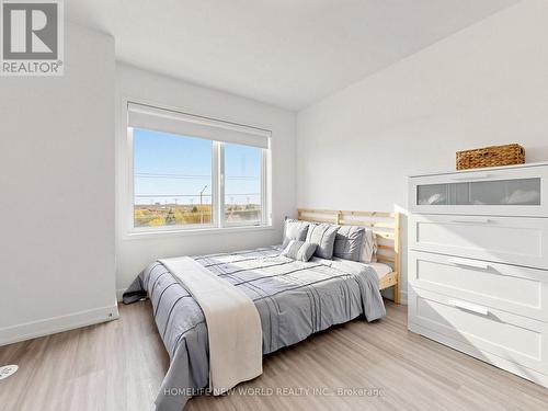 218 - 2550 Castlegate Crossing, Pickering, ON - Indoor Photo Showing Bedroom