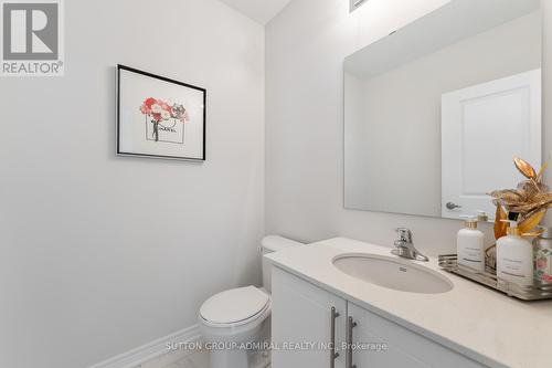 1285 Davis Loop, Innisfil, ON - Indoor Photo Showing Bathroom