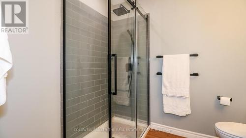 3 Pc. Ensuite - 33 Elvyn Crescent, Oro-Medonte, ON - Indoor Photo Showing Bathroom