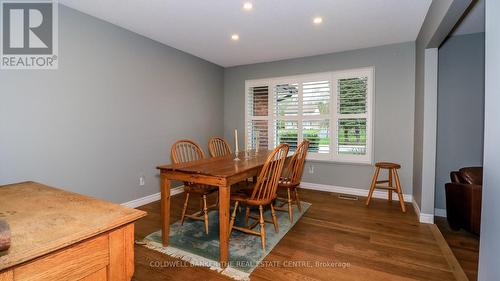 33 Elvyn Crescent, Oro-Medonte, ON - Indoor Photo Showing Dining Room