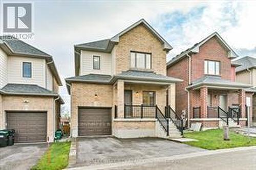 17 BEDFORD ESTATES CRESCENT  Barrie, ON L4N 9K5