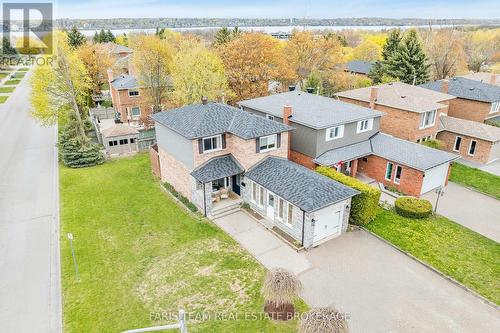 67 TRILLIUM CRESCENT  Barrie, ON L4N 6H6